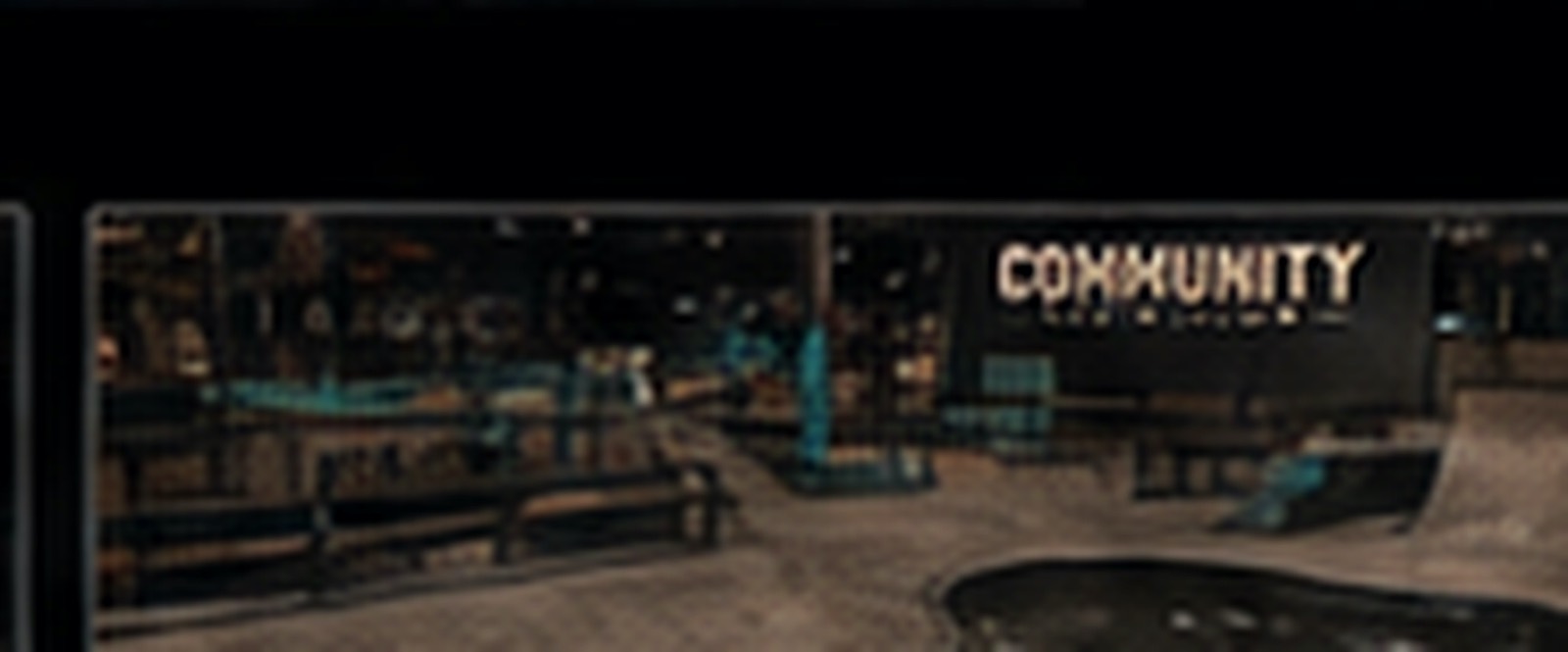 Bowl de concreto en el skatepark indoor de Community Skate Club